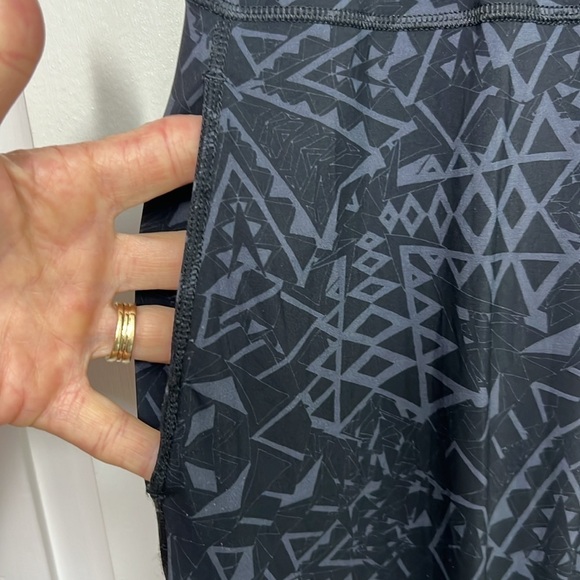 SWEATY BETTY Jogger Pants Black Gray Geometric Size XS - Picture 5 of 8